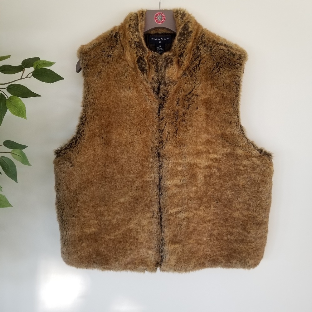 Preston & York Faux Fur Zip Up Vest